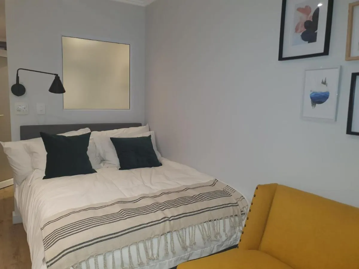 Guest house Executive Condo Studio Apartments Cape Town